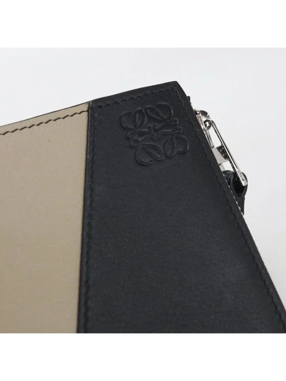 Loewe Slim Compact Wallet Puzzle Bifold Classic Calf